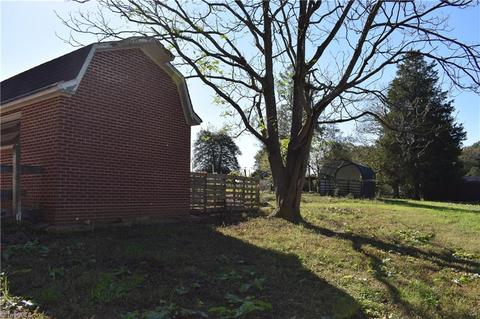 1391 E Memorial Hwy, Harmony, NC 28634 photo 13