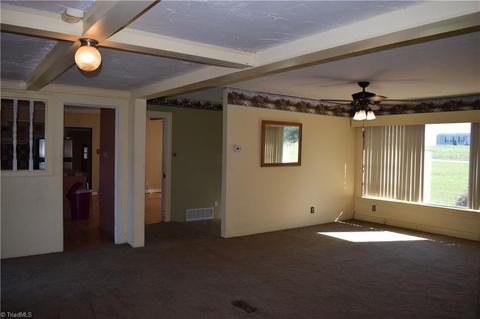 1391 E Memorial Hwy, Harmony, NC 28634 photo 25