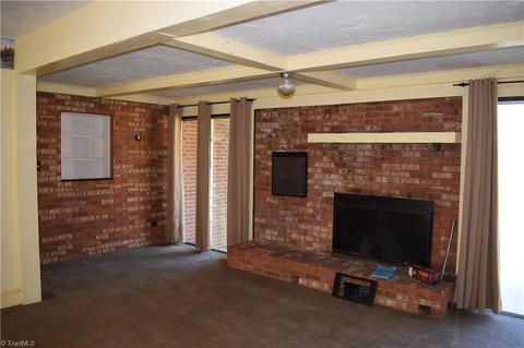 1391 E Memorial Hwy, Harmony, NC 28634 photo 23