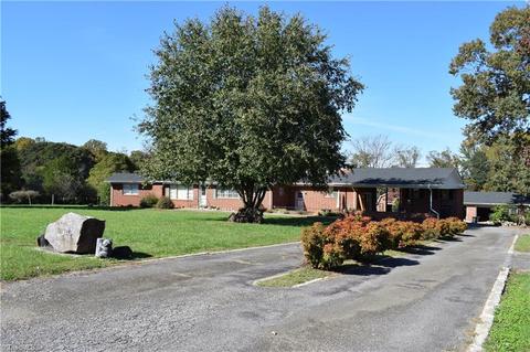 1391 E Memorial Hwy, Harmony, NC 28634 photo 2