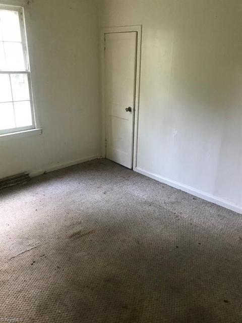 306 Friddle Dr, High Point, NC 27260 photo 11
