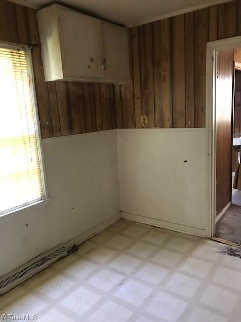 306 Friddle Dr, High Point, NC 27260 photo 6