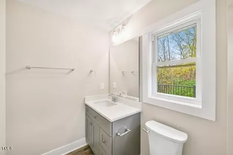 Bath - 1105 Simmons St, Durham, NC 27701 photo 2 of 3