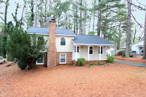 6008 Wintergreen Dr, Raleigh, NC 27609