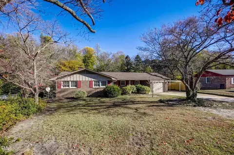 306 Summer Hill Rd, Fayetteville, NC 28303