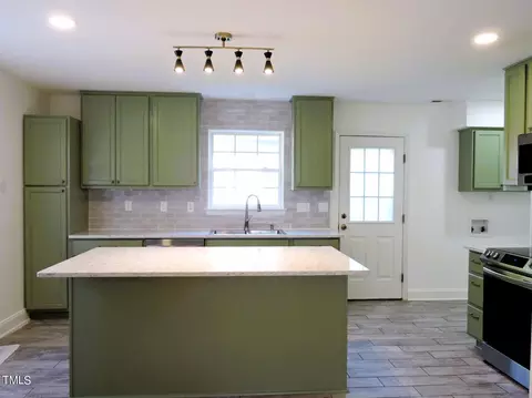 212 Monk Rd, Durham, NC 27704 photo 5