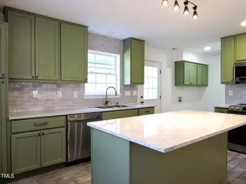 212 Monk Rd, Durham, NC 27704 photo 4