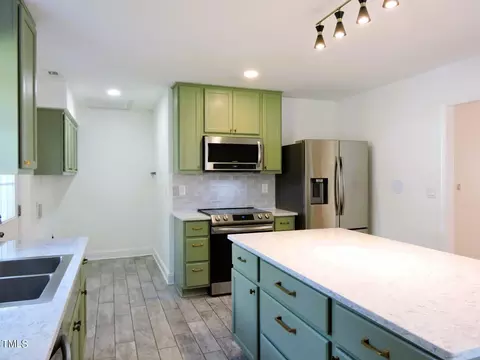 212 Monk Rd, Durham, NC 27704 photo 9