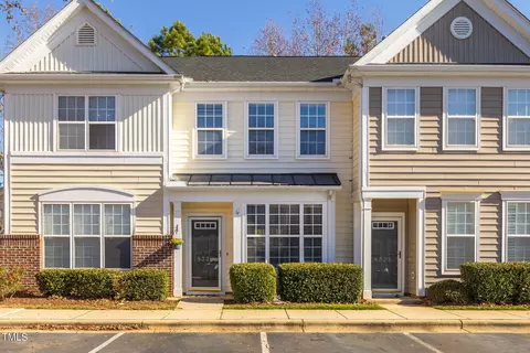 8330 City Loft Ct, Raleigh, NC 27613