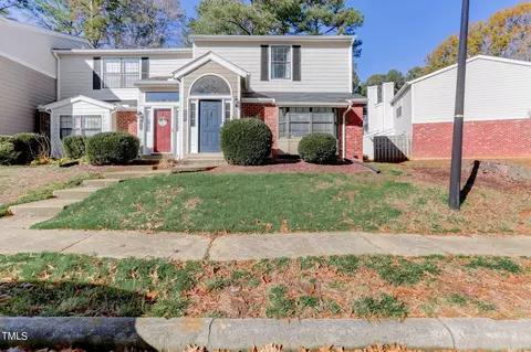 7609 Falcon Rest Cir, Raleigh, NC 27615