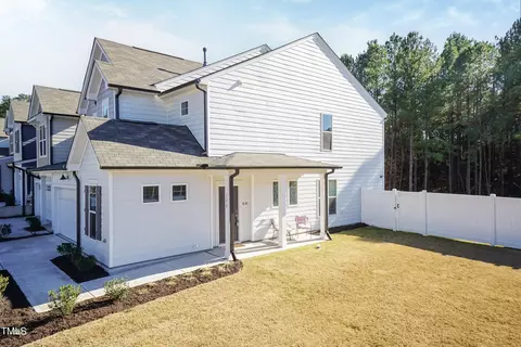 1210 Gemfor St, Durham, NC 27703 photo 2