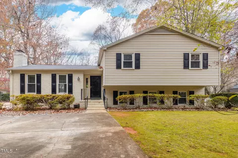 4917 N Hills Dr, Raleigh, NC 27612