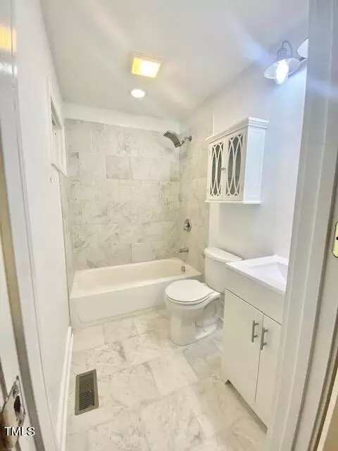 103 Center St, Garner, NC 27529 photo 5
