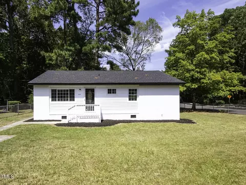 825 Da Vinci, Durham, NC 27704