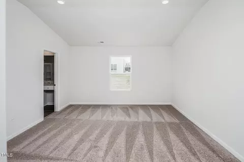 237 Crow Field St, Roxboro, NC 27574 photo 6