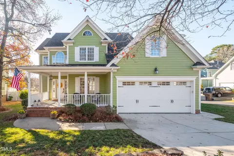 102 Magnolia Bloom Ct, Cary, NC 27519
