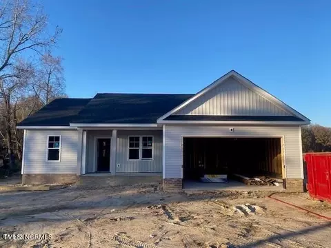 5333 Lloyd Rd, Lucama, NC 27851