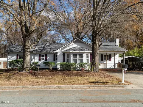 801 Larry Ave, Graham, NC 27253