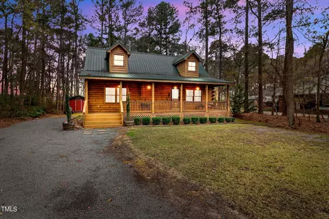 235 W Grove St, Newton Grove, NC 28366