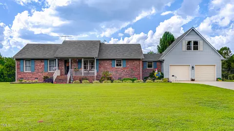 5229 Woody Ln, Greensboro, NC 27406