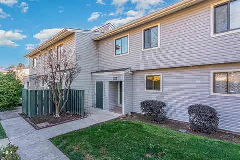 4626 Grinding Stone Dr, Raleigh, NC 27604