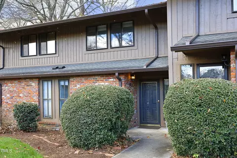 602 Oak Tree Dr #602, Chapel Hill, NC 27517