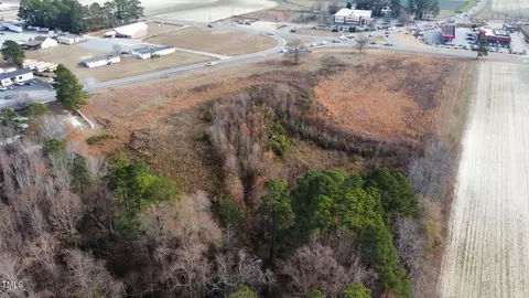 13499 Nc-210, Benson, NC 27504 photo 8