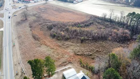 13499 Nc-210, Benson, NC 27504 photo 6