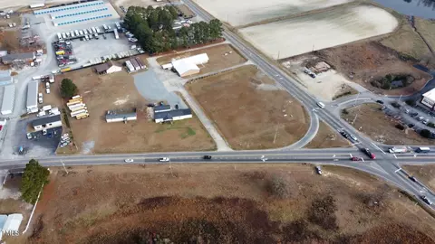 13499 Nc-210, Benson, NC 27504 photo 7