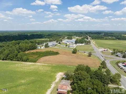 13499 Nc-210, Benson, NC 27504 photo 2