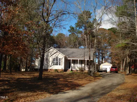 158 Glen View Ct, Coats, NC 27521