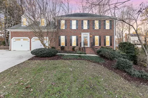 7905 Farnham Ct, Raleigh, NC 27615