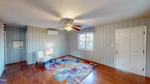 201 W Wilson St, Micro, NC 27555 photo 4