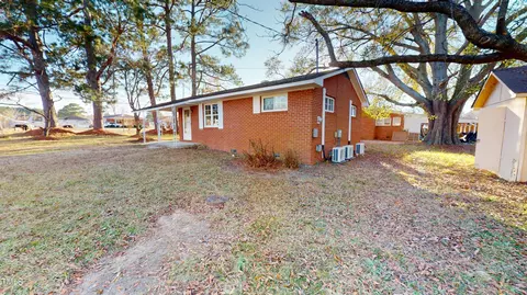 201 W Wilson St, Micro, NC 27555 photo 23