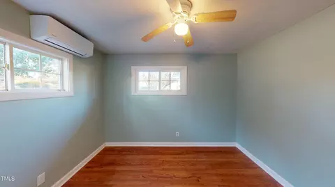 201 W Wilson St, Micro, NC 27555 photo 17