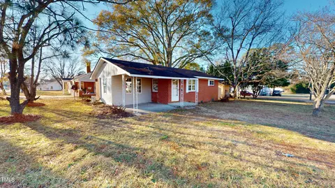201 W Wilson St, Micro, NC 27555 photo 22