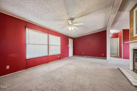 668 Lakerun Dr, Bunnlevel, NC 28323 photo 5