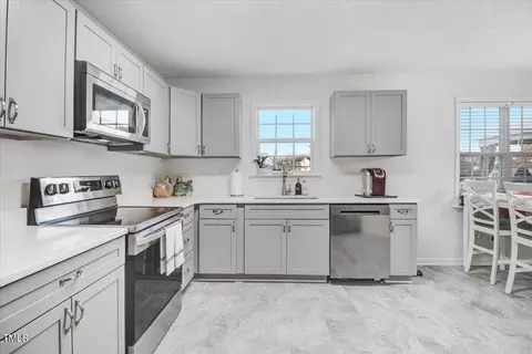 115 Clarence Ln, Garner, NC 27529 photo 9