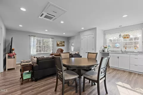 Dining - 5519 Dude Ranch Rd, Durham, NC 27704 photo 4 of 4