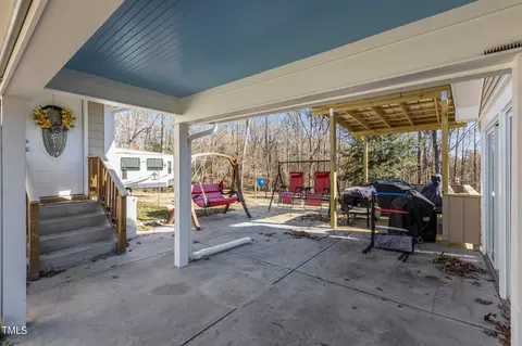 Exterior - 5519 Dude Ranch Rd, Durham, NC 27704 photo 8 of 15