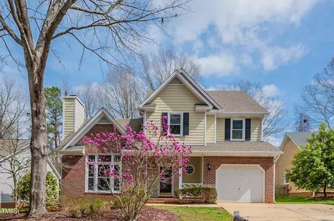 12208 Inglehurst Dr, Raleigh, NC 27613