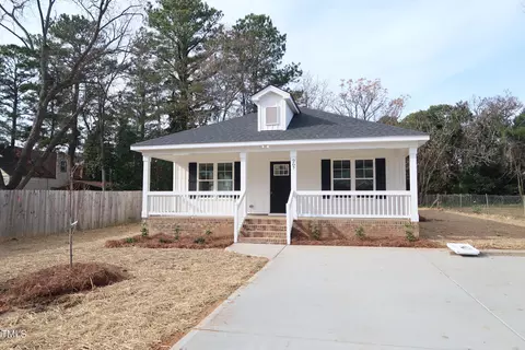 207 N Farmer Dr, Benson, NC 27504 photo 29