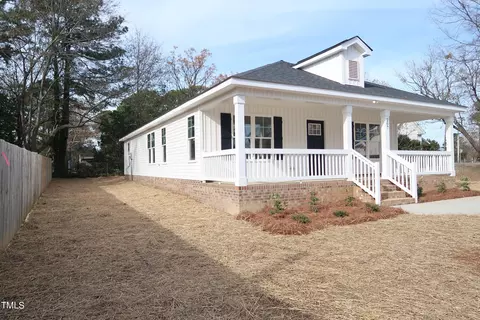 207 N Farmer Dr, Benson, NC 27504 photo 24