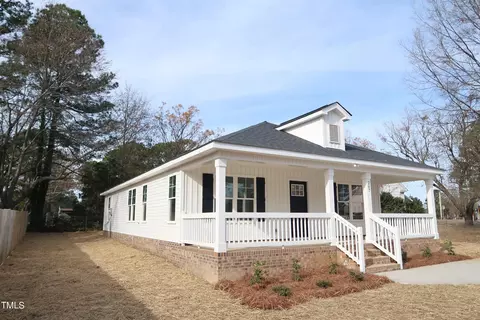 207 N Farmer Dr, Benson, NC 27504 photo 25