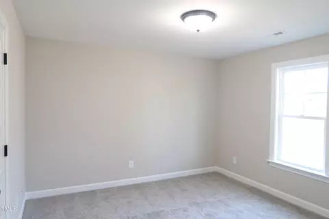 207 N Farmer Dr, Benson, NC 27504 photo 18