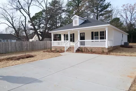 207 N Farmer Dr, Benson, NC 27504 photo 31