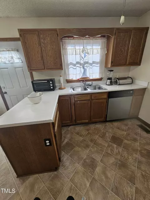 89 Doris Dr, Bunnlevel, NC 28323 photo 7