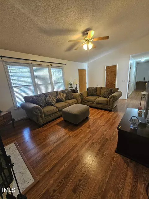 89 Doris Dr, Bunnlevel, NC 28323 photo 5