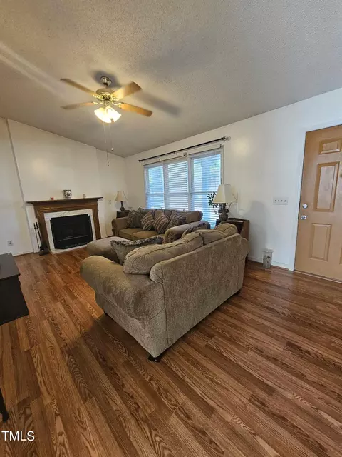 89 Doris Dr, Bunnlevel, NC 28323 photo 4