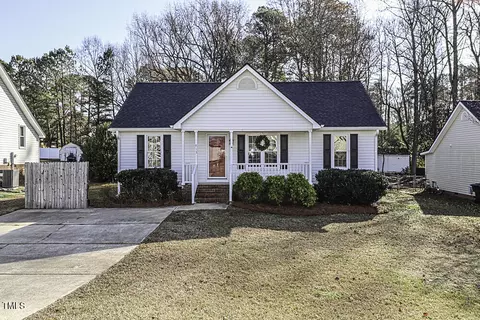 813 Lusterleaf Pl, Wendell, NC 27591